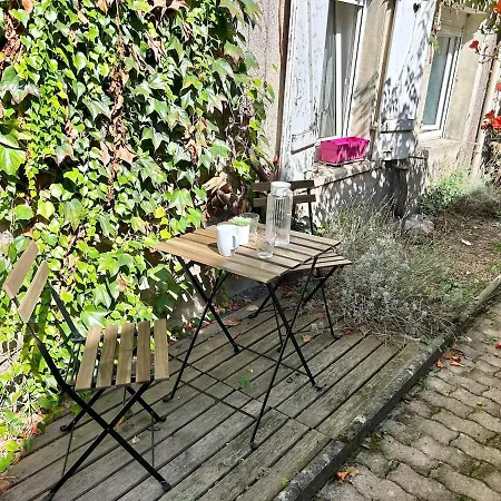 Apartment Au Coeur Du Jardin Nancy