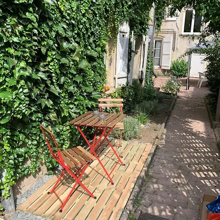 Apartment Au Coeur Du Jardin